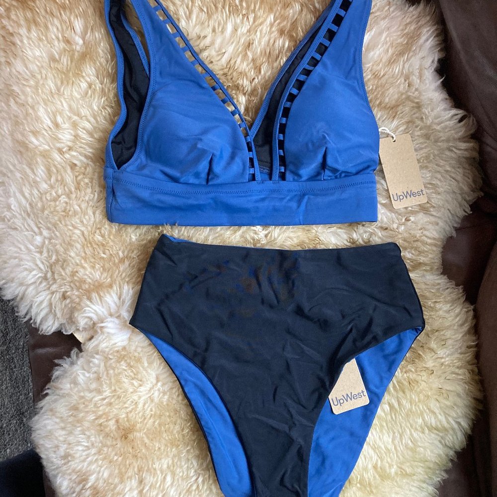 UpWest NWT Women's Size Medium Reversible Swim Suit Set